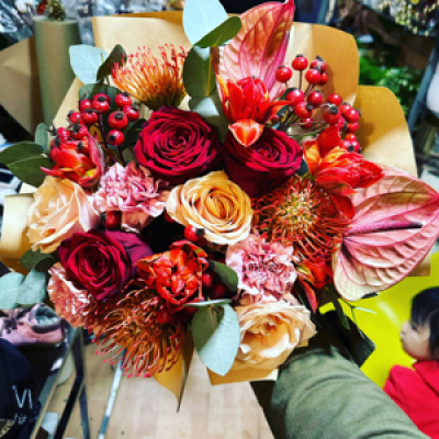 Love tropical  - With the beautiful anthurium and pin cusion made a very nice big splash ,never go wrong with red in this season