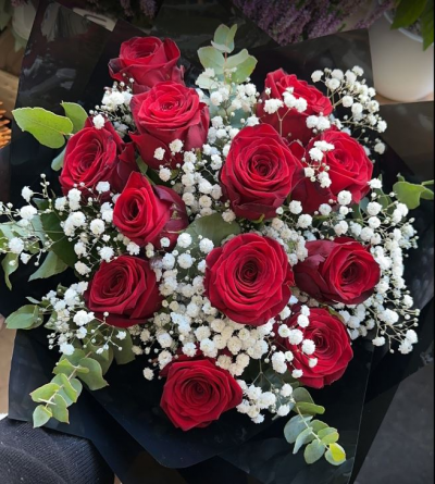Classic Dozen - Beautiful classic and timeless - whats not to  love